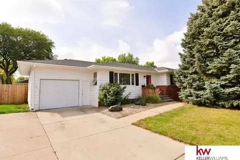 1501 Fairacres Dr, Fremont, NE 68025