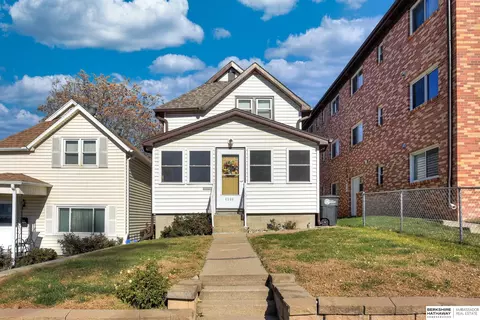 4506 Hamilton St, Omaha, NE 68132