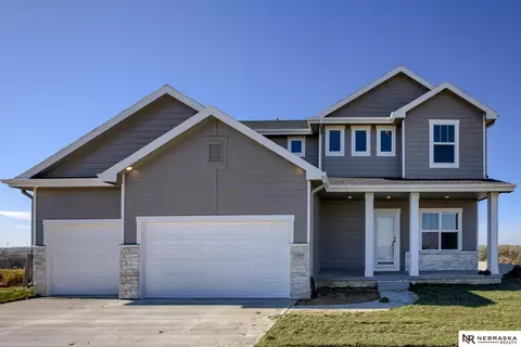 10908 N 161st Ave, Bennington, NE 68007
