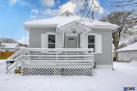 1213 N 12th St, Lincoln, NE 68508