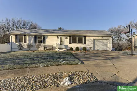 3814 N 88 Cir, Omaha, NE 68134