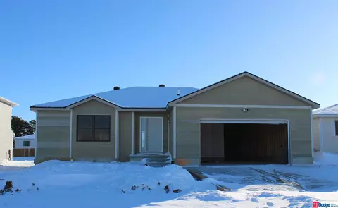 1810 SW 28th St, Lincoln, NE 68522