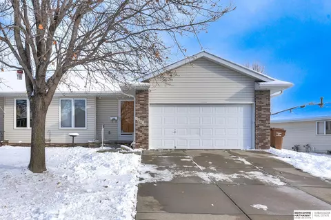 12215 N 160 St, Bennington, NE 68007
