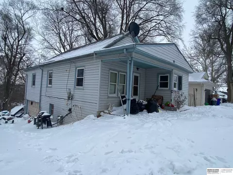 513 S 6th St, Plattsmouth, NE 68048