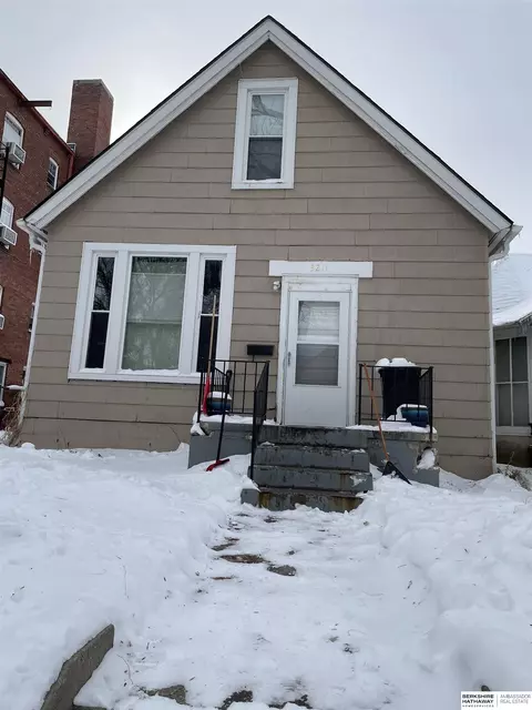 3211 Poppleton Ave, Omaha, NE 68105