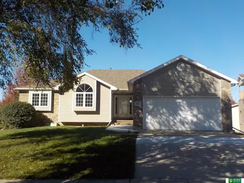 2851 N 79th St, Lincoln, NE 68507