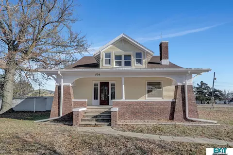 504 N Main St, Wilber, NE 68465