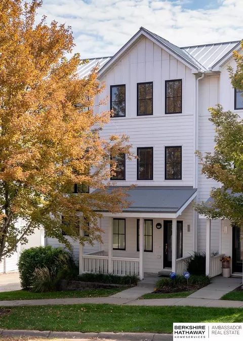 1131 S 8 St, Omaha, NE 68108