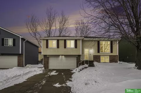11328 Martin Ave, Omaha, NE 68164