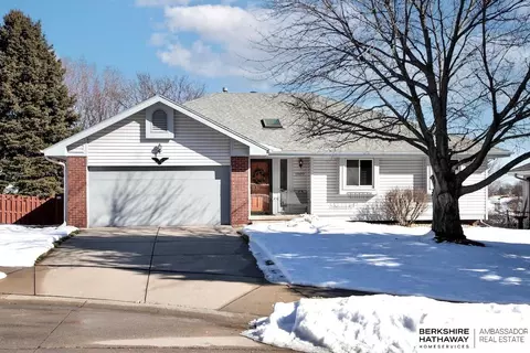 1809 N 145th Avenue Cir, Omaha, NE 68154