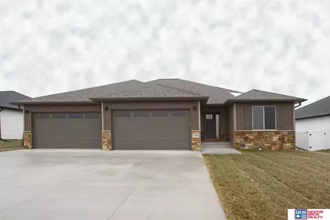 7430 Augustine Ave, Lincoln, NE 68516