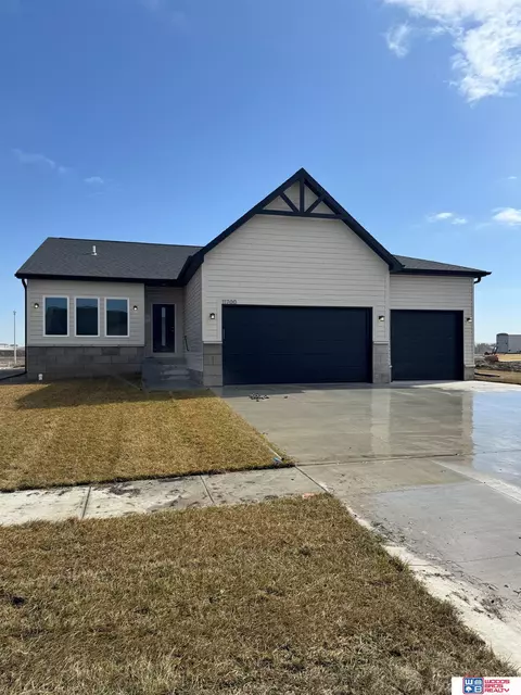 11700 N 145th St, Waverly, NE 68462