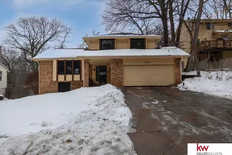 1604 Chaput Dr, Bellevue, NE 68005