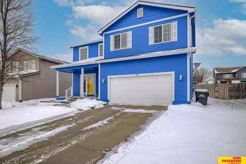 4737 N 163rd St, Omaha, NE 68116