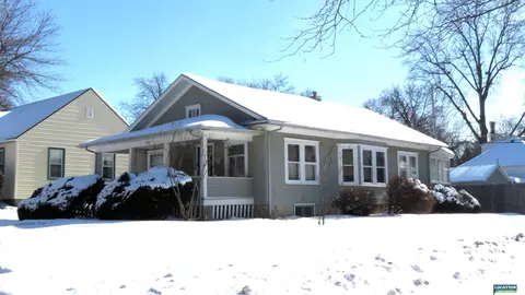 5903 Madison Ave, Lincoln, NE 68507