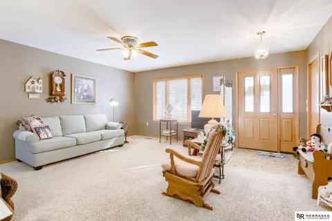 354 E 9th St, Wahoo, NE 68066 photo 3