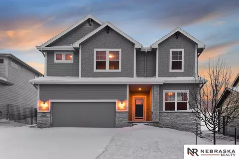 4414 S 215th Ave, Elkhorn, NE 68022