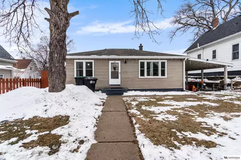1610 Elm St, Omaha, NE 68108