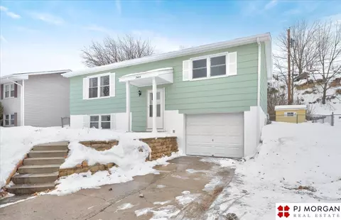 7405 S 50th St, Omaha, NE 68157