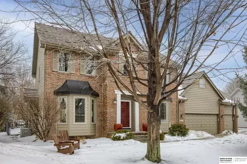 2021 S 182nd Avenue Cir, Omaha, NE 68130