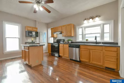 645 S 4th St, Eagle, NE 68347 photo 2