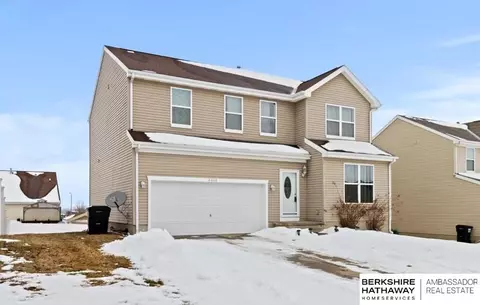 6468 Elm Hurst Dr, Omaha, NE 68157