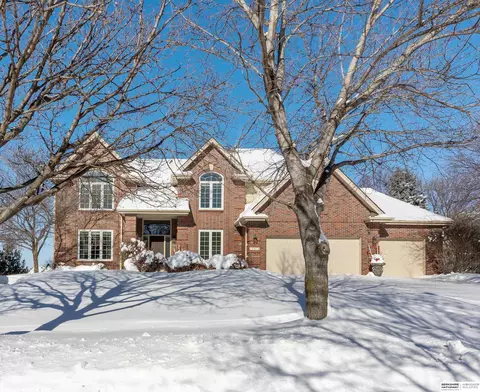 17514 O St, Omaha, NE 68135