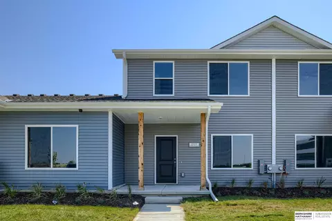 2177 Brandon Ln, Fremont, NE 68025
