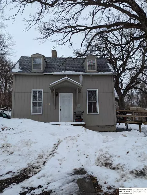 1004 Avenue H, Plattsmouth, NE 68048