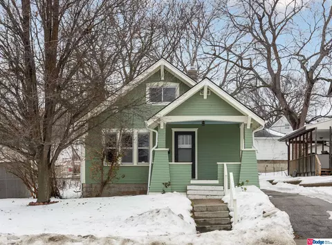 962 S 50th St, Omaha, NE 68106