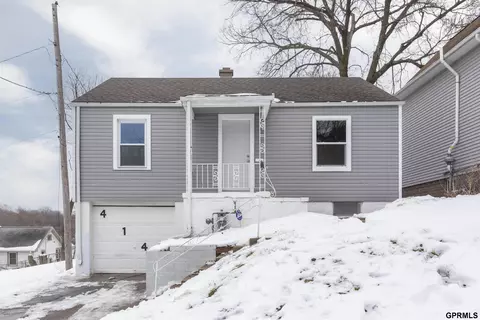 4147 N 43 St, Omaha, NE 68111