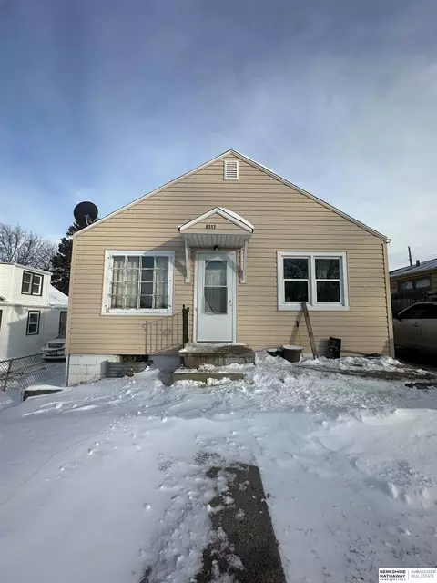 5117 S 48 St, Omaha, NE 68117