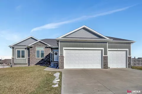 7216 Braxon Ln, Lincoln, NE 68516