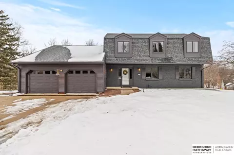 16522 Dorcas St, Omaha, NE 68130