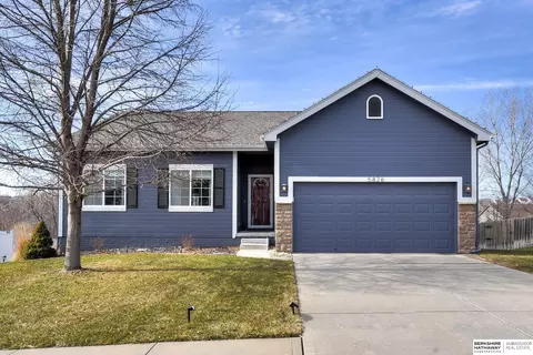 5826 S 190th Ter, Omaha, NE 68135