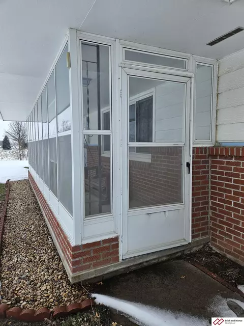 2501 Lincoln St, Beatrice, NE 68310 photo 2