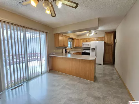 2501 Lincoln St, Beatrice, NE 68310 photo 7
