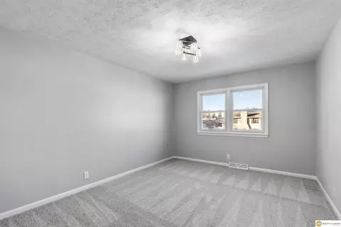 10457 Wright Cir, Omaha, NE 68124 photo 59