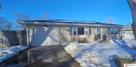 2216 Hillcrest St, Beatrice, NE 68310