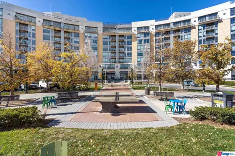 200 S 31st Ave #4504, Omaha, NE 68131