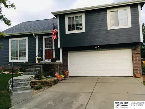 1122 Sheriff Cir, Papillion, NE 68046