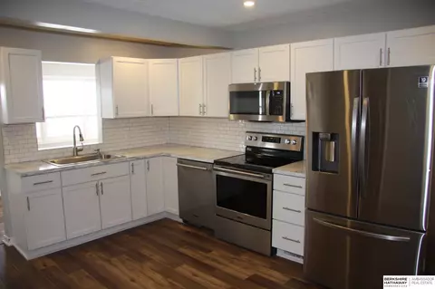 442 E 1st St, Wahoo, NE 68066 photo 8