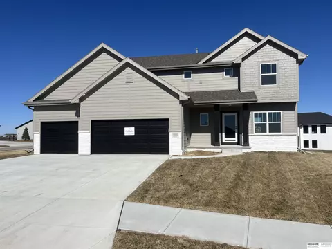 19920 Briar St, Gretna, NE 68028