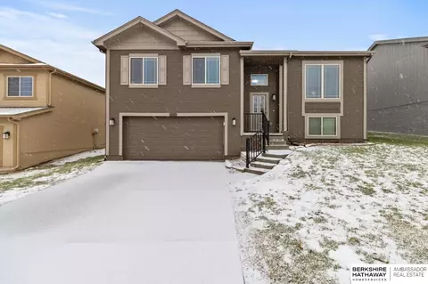 14217 Vane St, Omaha, NE 68142