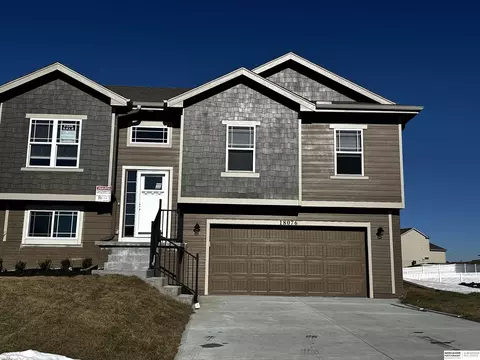 18076 Soldier St, Omaha, NE 68136