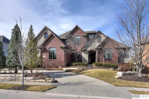 1510 N 190th St, Elkhorn, NE 68022