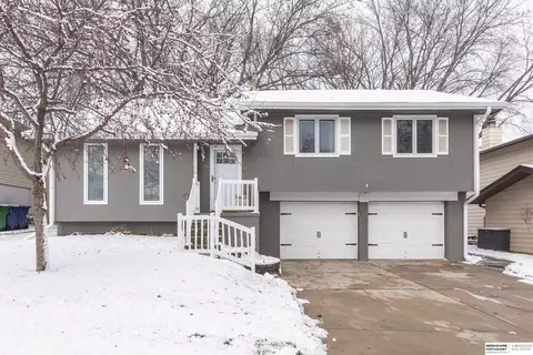 13108 Lillian St, Omaha, NE 68138