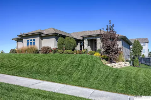 11459 S 123 Ave, Papillion, NE 68046