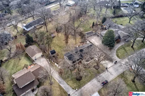 1253 Pine Rd, Omaha, NE 68144 photo 3