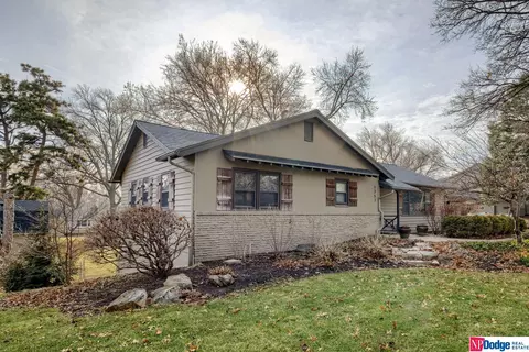1253 Pine Rd, Omaha, NE 68144 photo 5